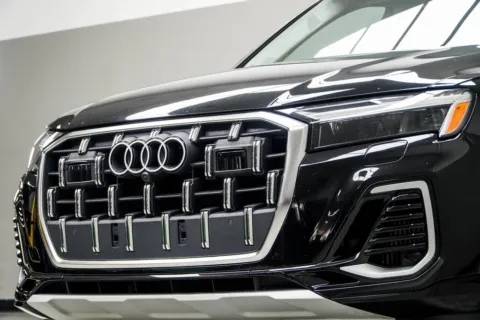 Photos of 2025 Audi Q7 55 Premium Plus for sale in Kennesaw, GA at Grand Motorcars Kennesaw