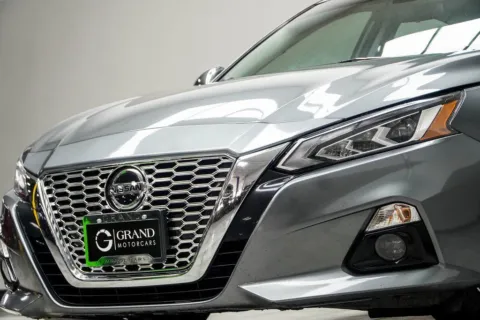 Photos of 2022 Nissan Altima 2.5 SL for sale in Kennesaw, GA at Grand Motorcars Kennesaw