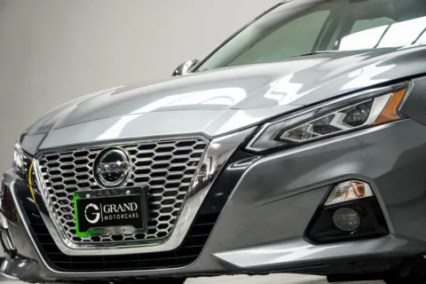 Photos of 2022 Nissan Altima 2.5 SL for sale in Kennesaw, GA at Grand Motorcars Kennesaw