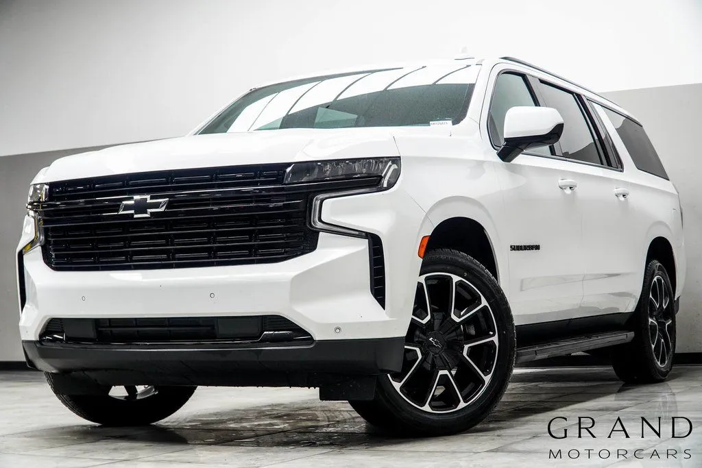 White 2024 Chevrolet Suburban RST for sale in Kennesaw, GA