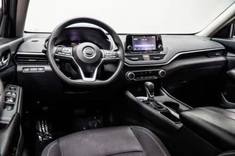 More photos of 2022 Nissan Altima 2.5 S at Grand Motorcars Kennesaw, GA