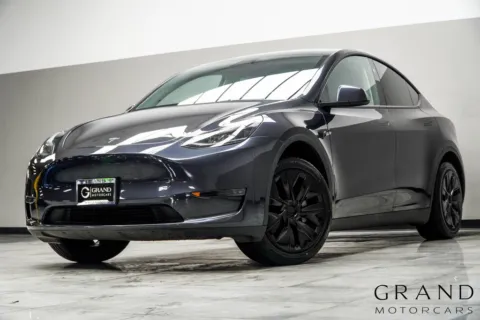 Black 2024 Tesla Model Y Long Range for sale in Kennesaw, GA