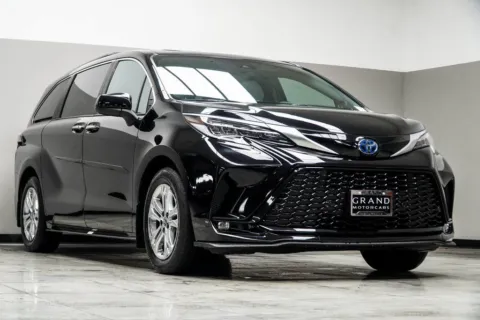 More photos of 2023 Toyota Sienna XSE at Grand Motorcars Kennesaw, GA
