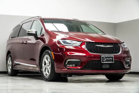 More photos of 2023 Chrysler Pacifica Limited at Grand Motorcars Kennesaw, GA