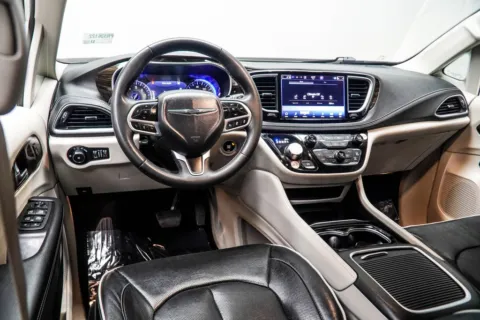 More photos of 2023 Chrysler Pacifica Limited at Grand Motorcars Kennesaw, GA