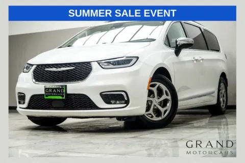 White 2023 Chrysler Pacifica Limited for sale in Kennesaw, GA