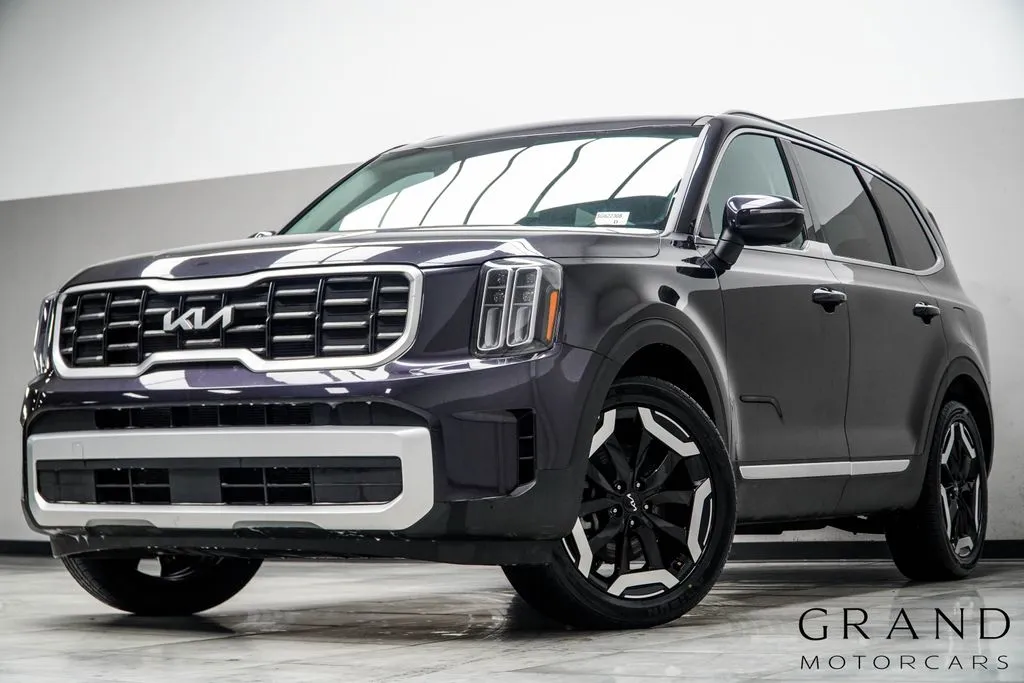 Gray 2025 Kia Telluride S for sale in Kennesaw, GA