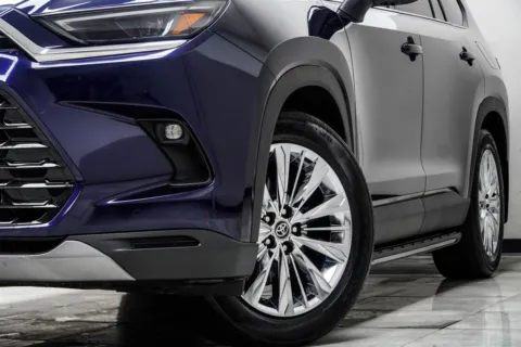 Another view of 2025 Toyota Grand Highlander Platinum for sale in Kennesaw, GA at Grand Motorcars Kennesaw