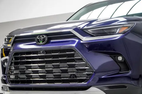 Photos of 2025 Toyota Grand Highlander Platinum for sale in Kennesaw, GA at Grand Motorcars Kennesaw