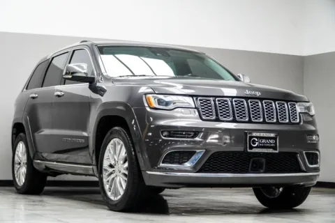 More photos of 2017 Jeep Grand Cherokee Summit at Grand Motorcars Kennesaw, GA