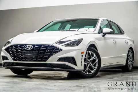 White 2023 Hyundai Sonata SEL for sale in Kennesaw, GA