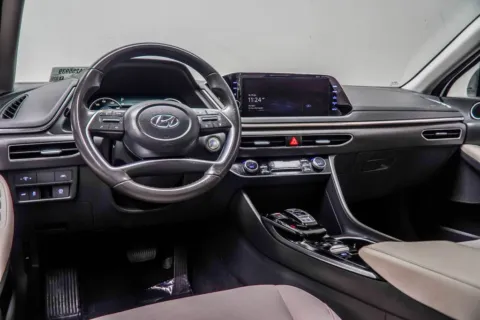 More photos of 2023 Hyundai Sonata SEL at Grand Motorcars Kennesaw, GA