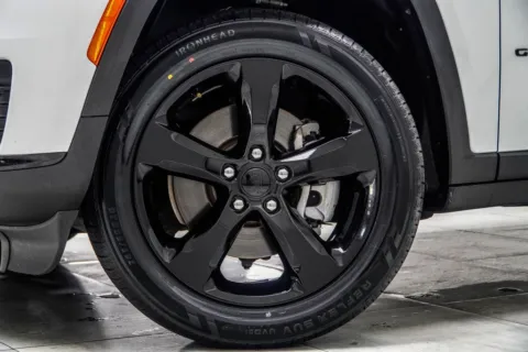 Another view of 2022 Jeep Grand Cherokee L Altitude for sale in Kennesaw, GA at Grand Motorcars Kennesaw