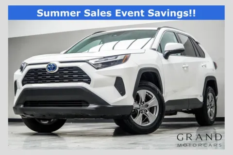 White 2024 Toyota RAV4 Hybrid XLE for sale in Kennesaw, GA