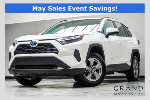 White 2024 Toyota RAV4 Hybrid XLE for sale in Kennesaw, GA