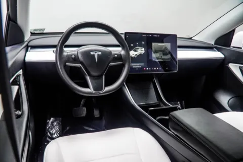 More photos of 2020 Tesla Model Y Long Range at Grand Motorcars Kennesaw, GA