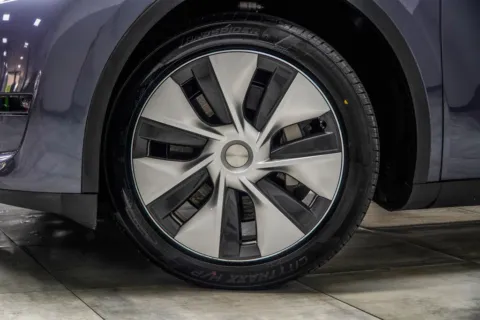 More photos of 2023 Tesla Model Y Long Range at Grand Motorcars Kennesaw, GA