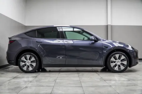 More photos of 2023 Tesla Model Y Long Range at Grand Motorcars Kennesaw, GA