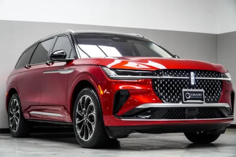 More photos of 2024 Lincoln Nautilus Reserve at Grand Motorcars Kennesaw, GA