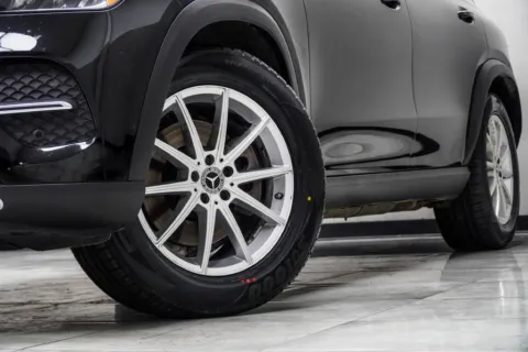More photos of 2025 Mercedes-Benz GLE 350 at Grand Motorcars Kennesaw, GA