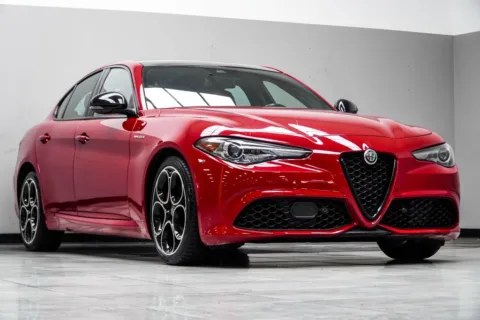 More photos of 2022 Alfa Romeo Giulia Veloce at Grand Motorcars Kennesaw, GA