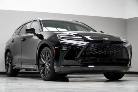 More photos of 2025 Toyota Crown Signia Limited at Grand Motorcars Kennesaw, GA
