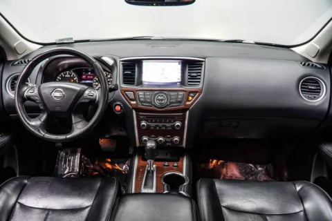 More photos of 2017 Nissan Pathfinder Platinum at Grand Motorcars Kennesaw, GA