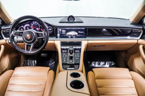 More photos of 2018 Porsche Panamera at Grand Motorcars Kennesaw, GA
