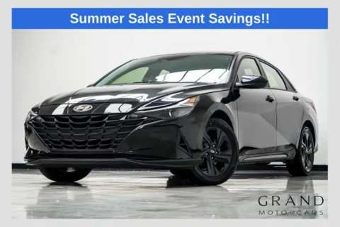 Black 2022 Hyundai Elantra SEL for sale in Kennesaw, GA