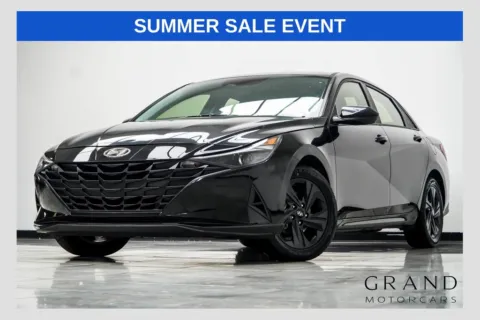 Black 2022 Hyundai Elantra SEL for sale in Kennesaw, GA