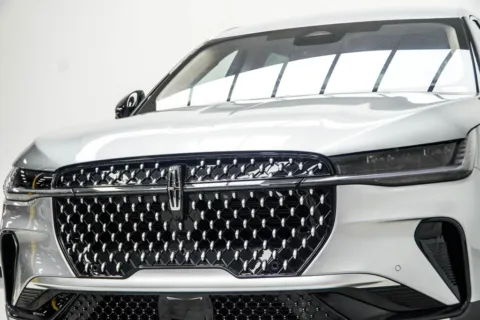 Photos of 2025 Lincoln Nautilus Premiere for sale in Kennesaw, GA at Grand Motorcars Kennesaw