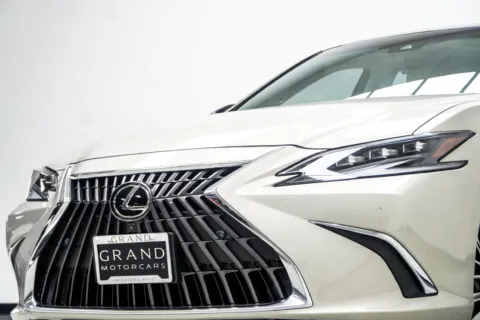 Photos of 2022 Lexus ES 350 Ultra Luxury for sale in Kennesaw, GA at Grand Motorcars Kennesaw