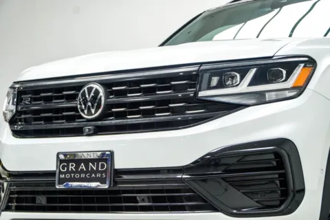 Photos of 2022 Volkswagen Atlas Cross Sport 3.6L V6 SEL Premium R-Line for sale in Kennesaw, GA at Grand Motorcars Kennesaw
