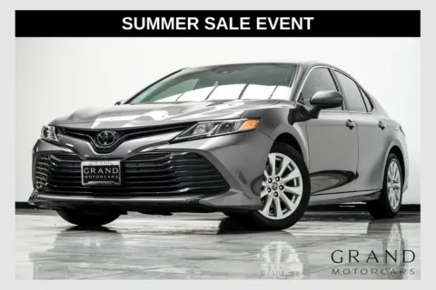 Gray 2020 Toyota Camry LE for sale in Kennesaw, GA