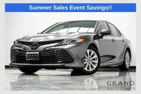 Gray 2020 Toyota Camry LE for sale in Kennesaw, GA