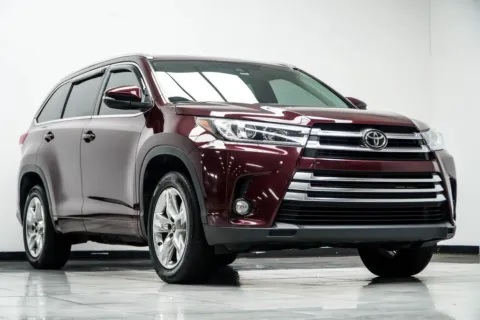 More photos of 2017 Toyota Highlander Limited at Grand Motorcars Kennesaw, GA