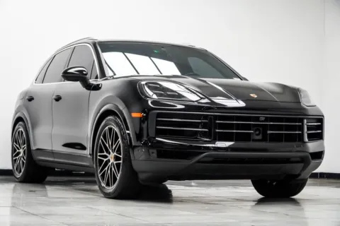 More photos of 2024 Porsche Cayenne at Grand Motorcars Kennesaw, GA