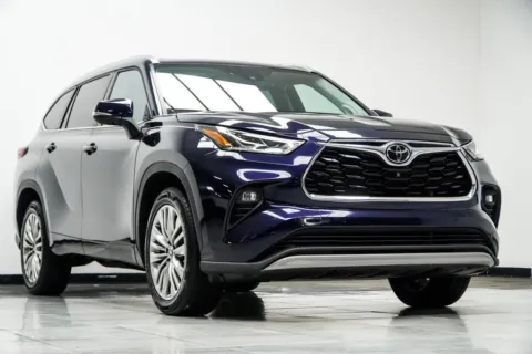 More photos of 2023 Toyota Highlander Platinum at Grand Motorcars Kennesaw, GA