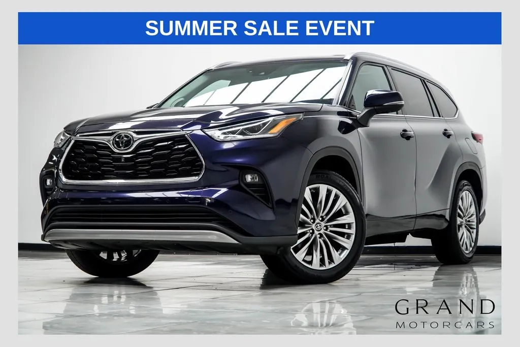 Gray 2023 Toyota Highlander Platinum for sale in Kennesaw, GA