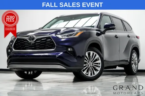 Gray 2023 Toyota Highlander Platinum for sale in Kennesaw, GA