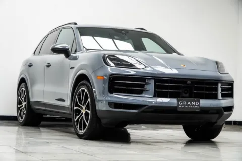 More photos of 2024 Porsche Cayenne E-Hybrid at Grand Motorcars Kennesaw, GA