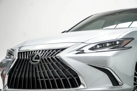 Photos of 2025 Lexus ES 350 Ultra Luxury for sale in Kennesaw, GA at Grand Motorcars Kennesaw
