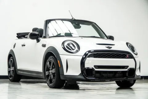 More photos of 2023 MINI Cooper S Signature at Grand Motorcars Kennesaw, GA