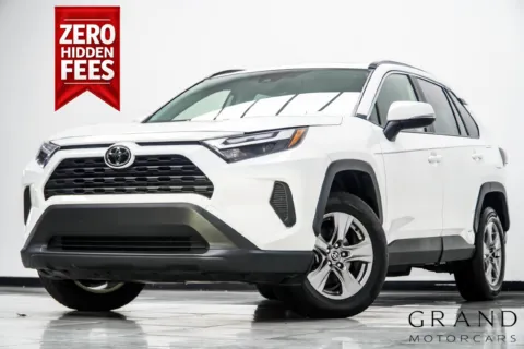 White 2025 Toyota RAV4 Hybrid XLE for sale in Kennesaw, GA