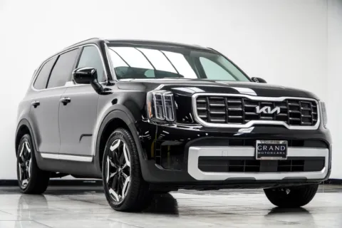 More photos of 2023 Kia Telluride S at Grand Motorcars Kennesaw, GA