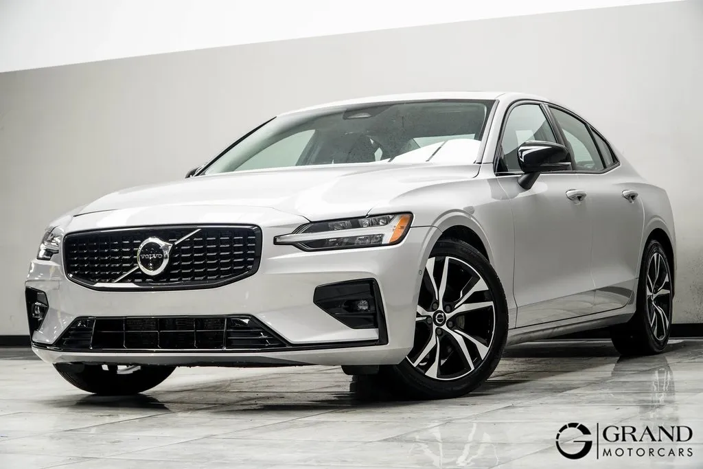 Silver 2024 Volvo S60 B5 Plus Dark Theme for sale in Kennesaw, GA
