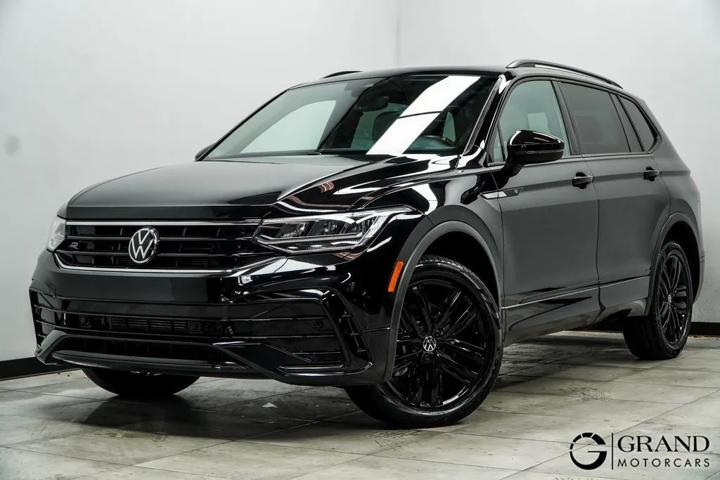 Black 2022 Volkswagen Tiguan 2.0T SE R-Line Black for sale in Kennesaw, GA