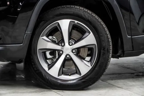 Another view of 2022 Jeep Cherokee Limited for sale in Kennesaw, GA at Grand Motorcars Kennesaw