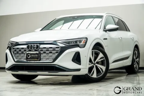 White 2024 Audi Q8 e-tron Premium Plus for sale in Kennesaw, GA