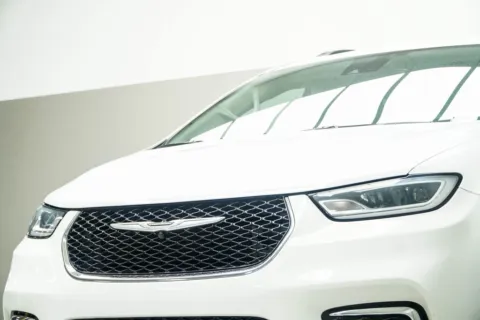 Photos of 2022 Chrysler Pacifica Touring L for sale in Kennesaw, GA at Grand Motorcars Kennesaw